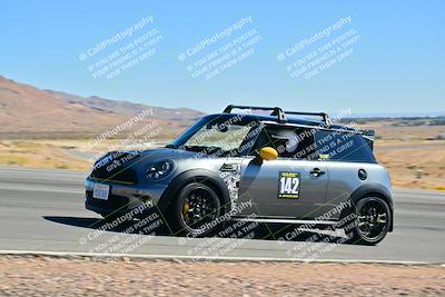 media/Oct-18-2025-Extreme Speed (Sat) [[d6d7e1fef1]]/Group 5/Session 2 (Turn 3)/